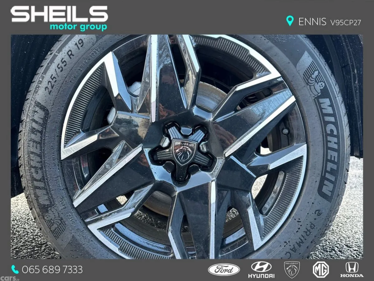 Peugeot 5008 MPV, Petrol, 2026, Grey
