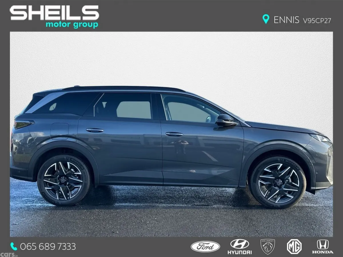 Peugeot 5008 MPV, Petrol, 2026, Grey