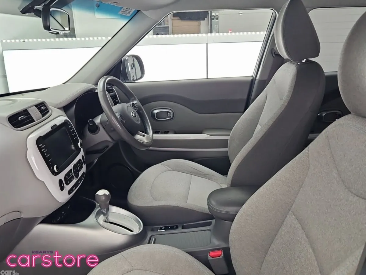 Kia Soul Hatchback, Electric, 2019, Silver