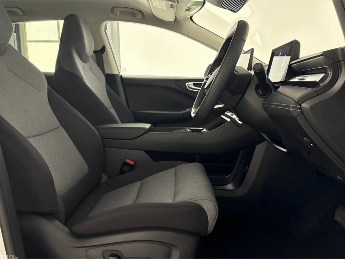 MG 4 Hatchback, Electric, 2027, White