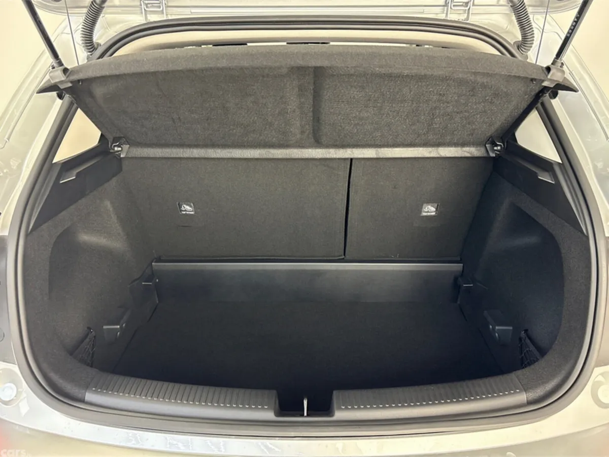 MG 4 Hatchback, Electric, 2027, White