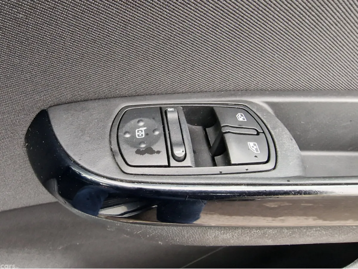 Opel Corsa Hatchback, Petrol, 2017, Grey