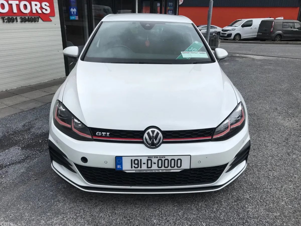Volkswagen Golf Hatchback, Petrol, 2019, White