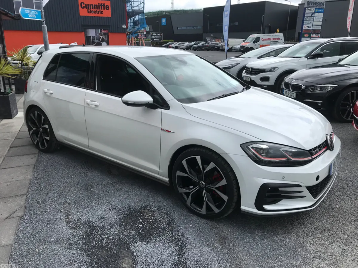 Volkswagen Golf Hatchback, Petrol, 2019, White