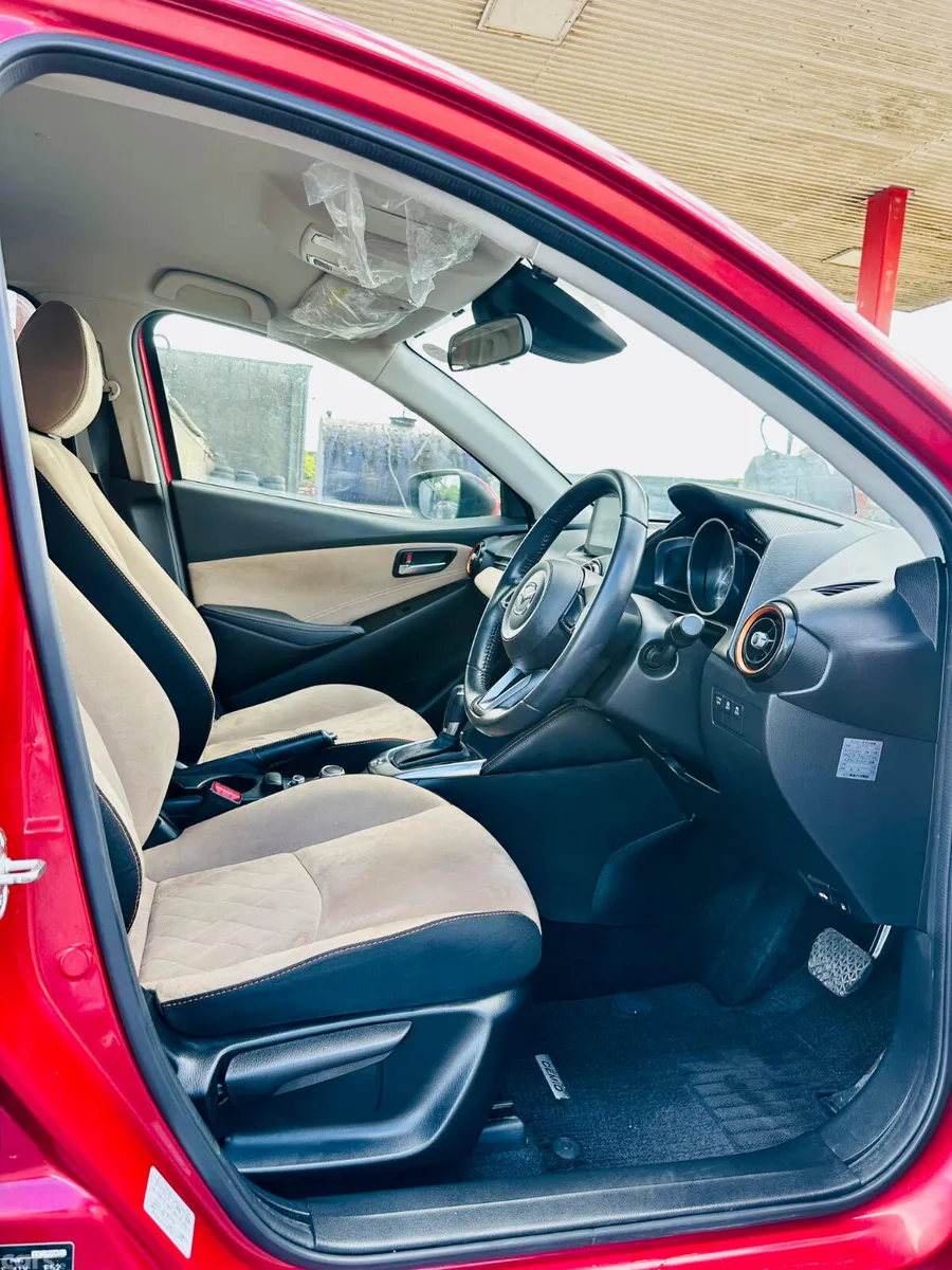 Mazda Mazda2 Hatchback, Petrol, 2017, Red
