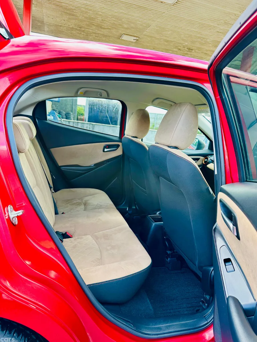 Mazda Mazda2 Hatchback, Petrol, 2017, Red