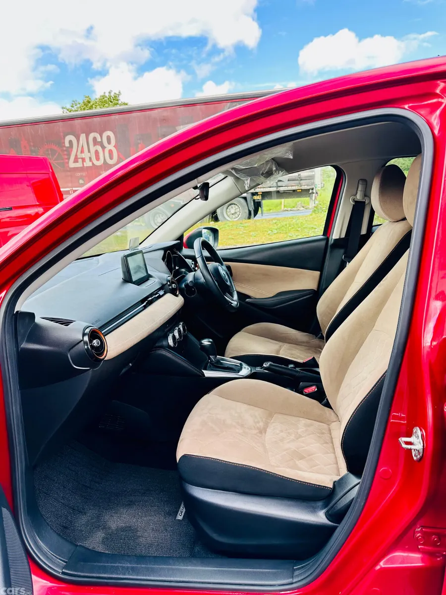 Mazda Mazda2 Hatchback, Petrol, 2017, Red