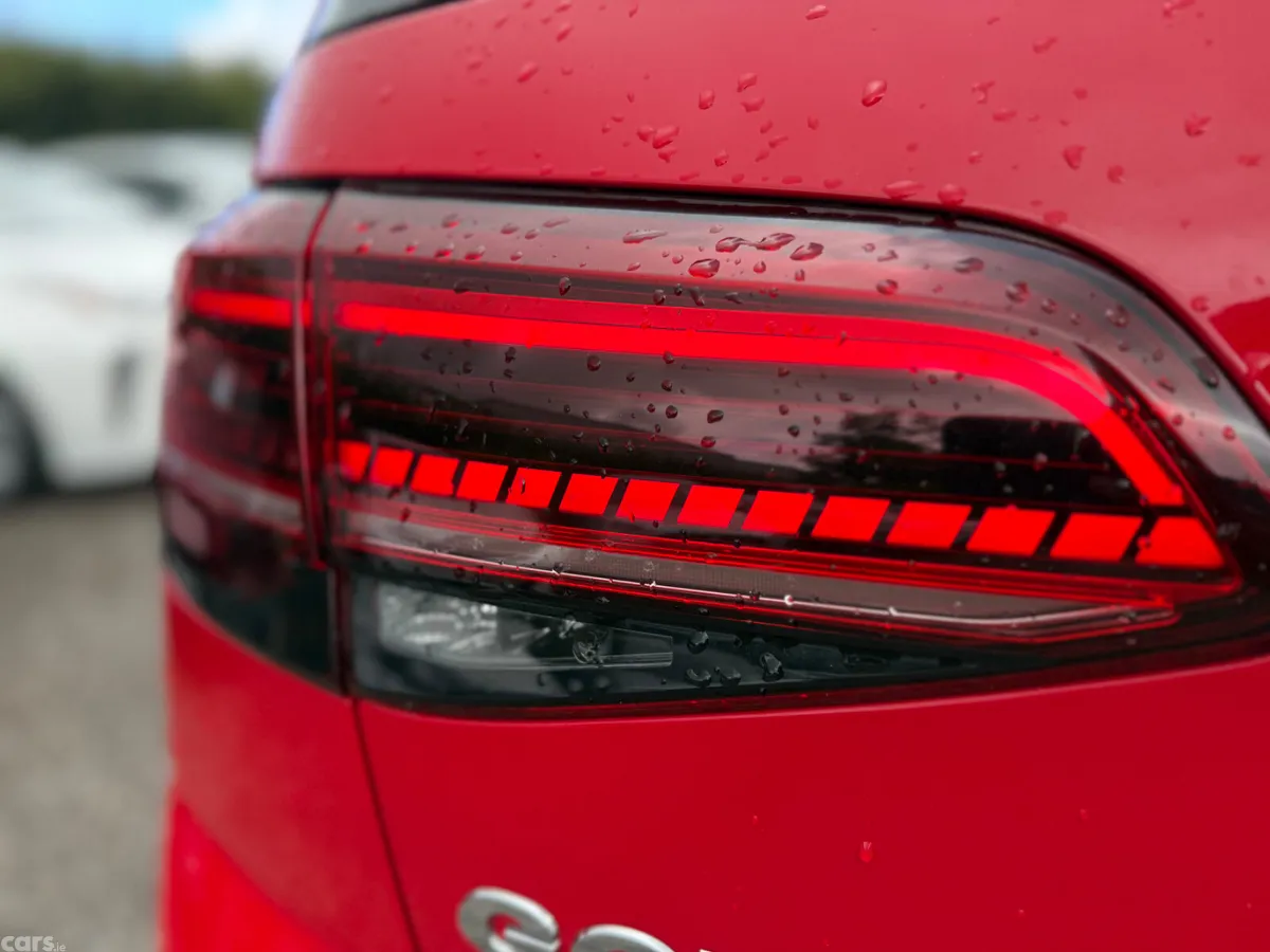 Volkswagen Golf Coupe, Petrol, 2018, Red