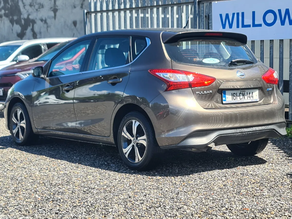 Nissan Pulsar Hatchback, Diesel, 2016, Brown