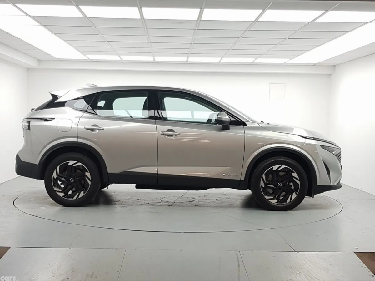 Nissan Qashqai MPV, Petrol Hybrid, 2026, Grey