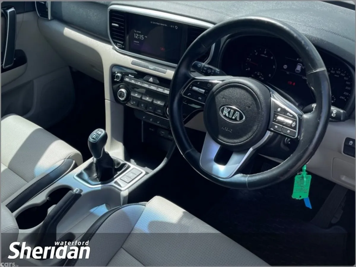 Kia Sportage SUV, Diesel Hybrid, 2021, Grey