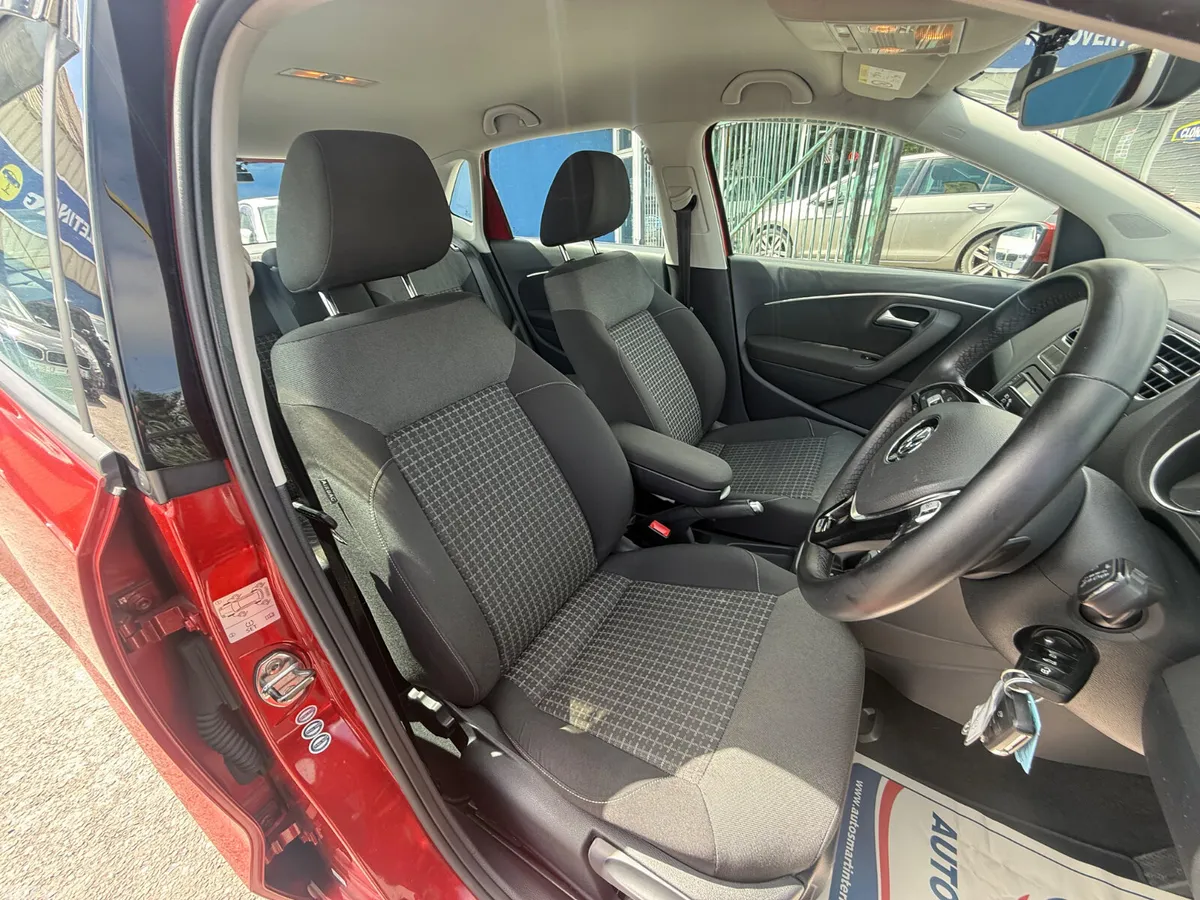 Volkswagen Polo Hatchback, Petrol, 2014, Red