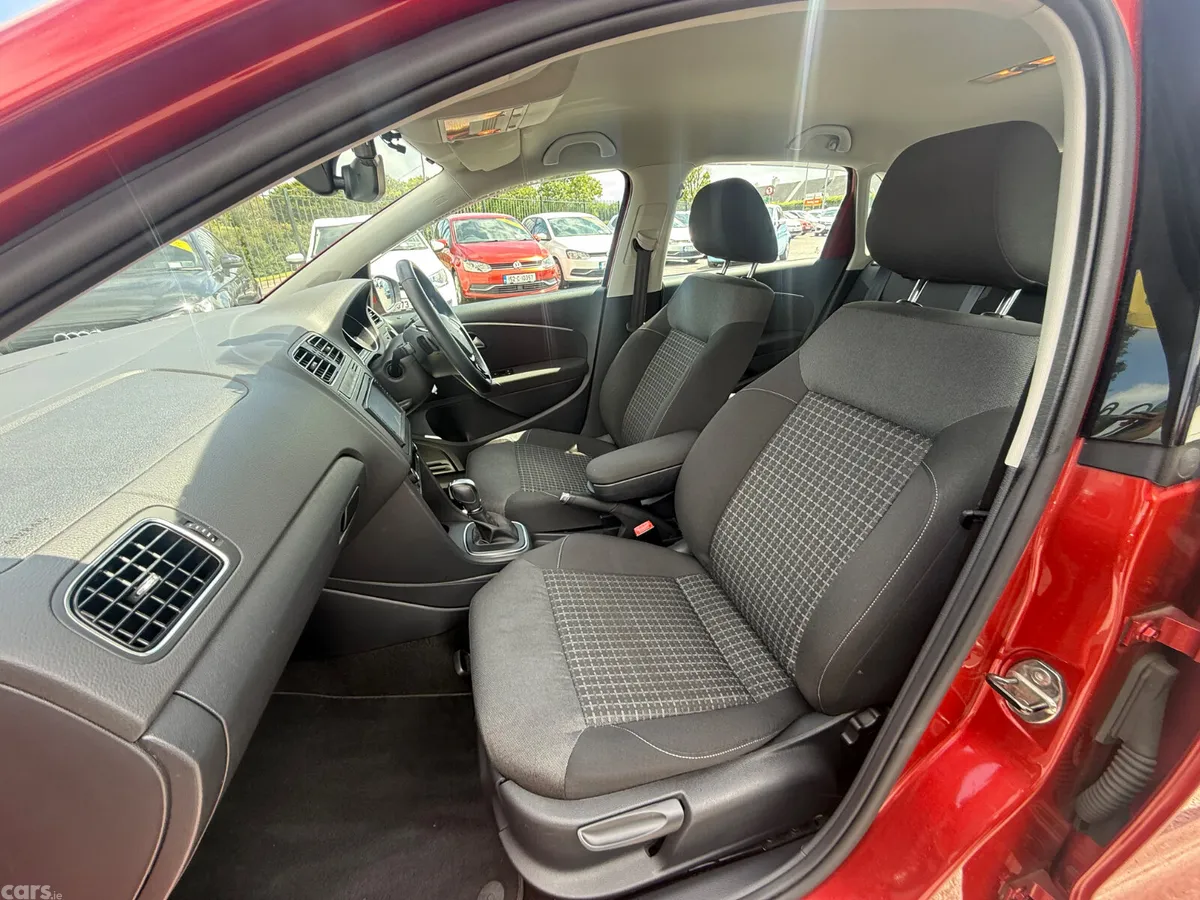 Volkswagen Polo Hatchback, Petrol, 2014, Red