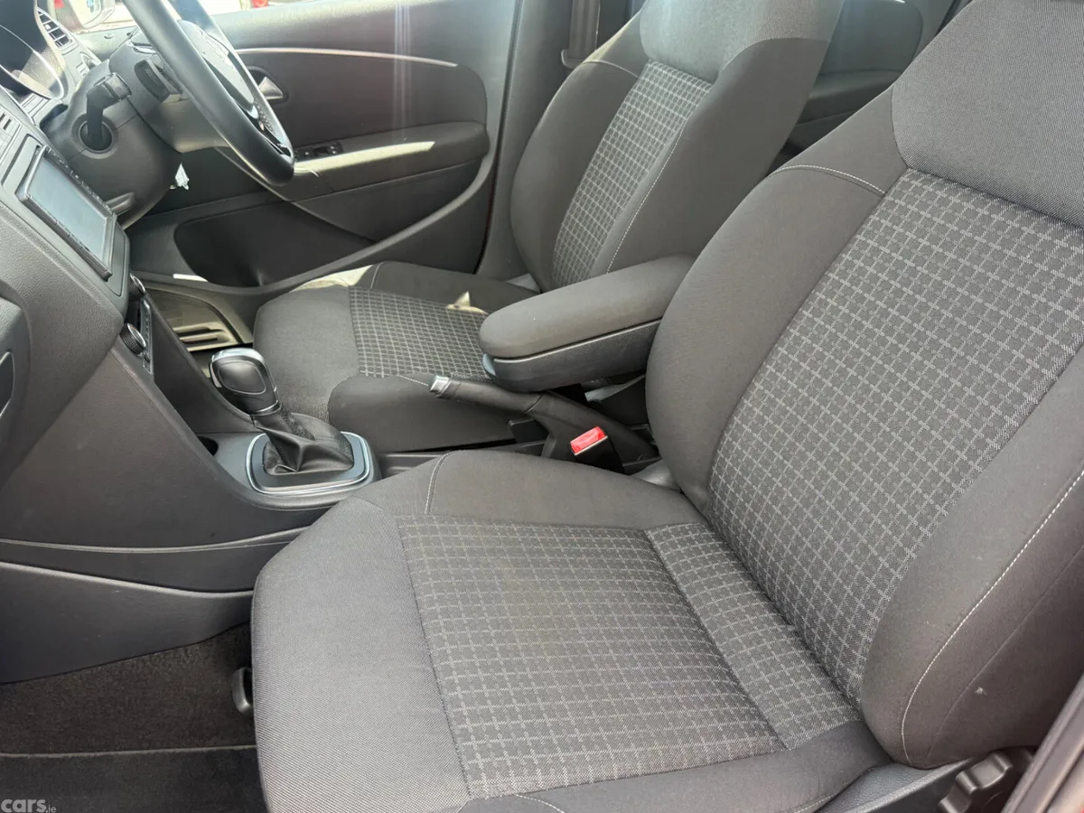 Volkswagen Polo Hatchback, Petrol, 2014, Red