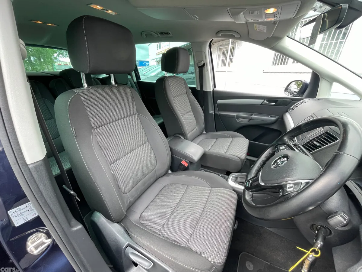 Volkswagen Sharan MPV, Diesel, 2016, Blue