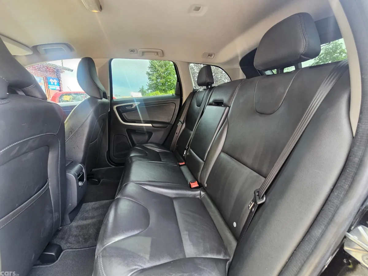 Volvo XC60 SUV, Diesel, 2016, Black