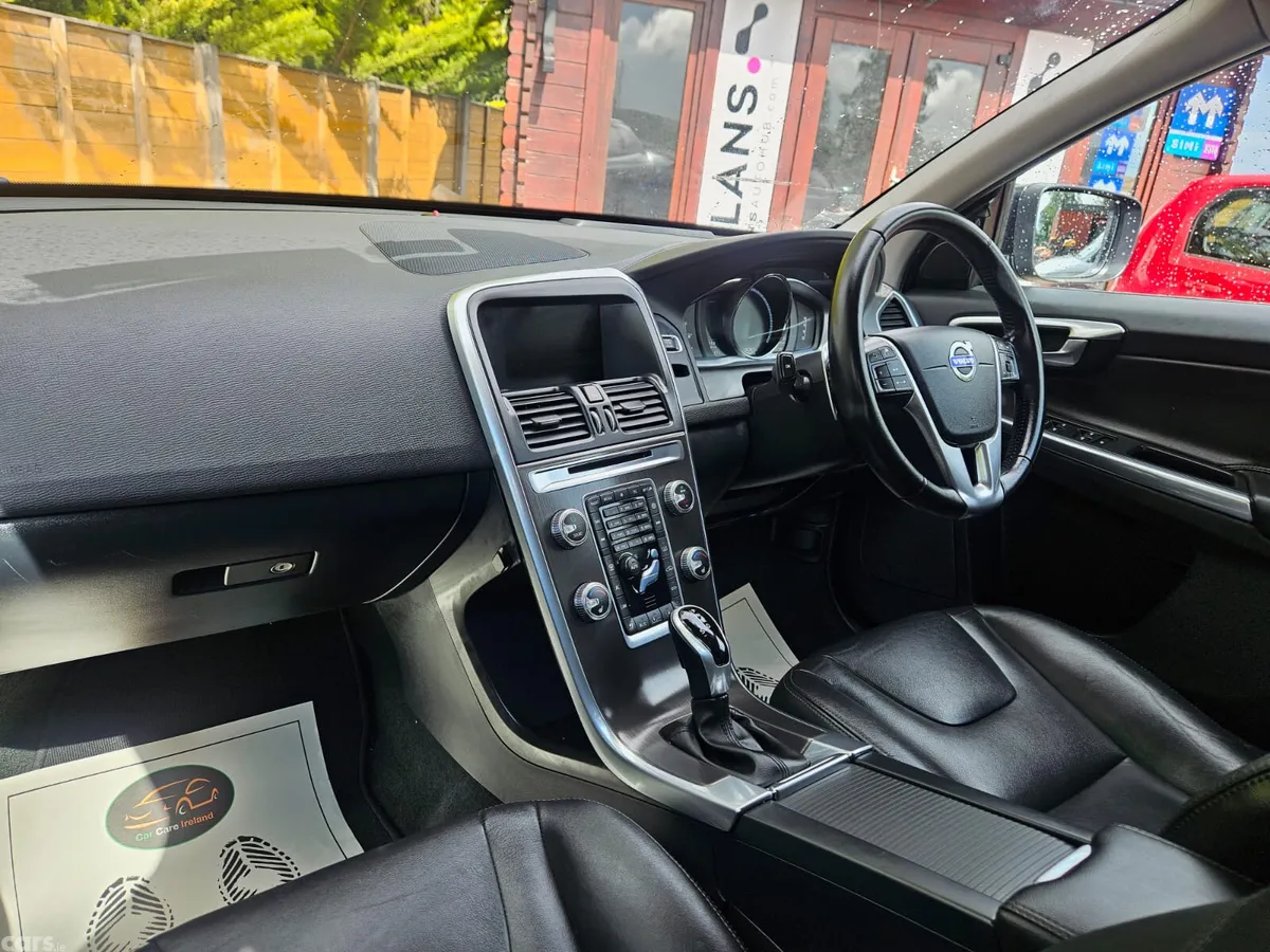 Volvo XC60 SUV, Diesel, 2016, Black