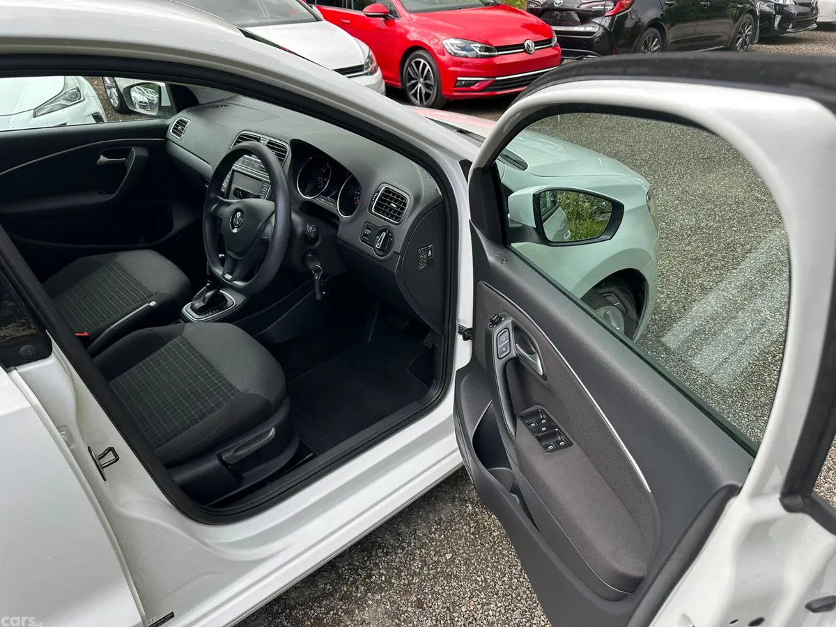 Volkswagen Polo Hatchback, Petrol, 2016, White