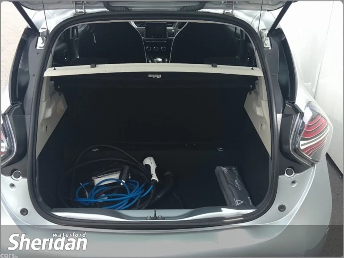 Renault Zoe Hatchback, Electric, 2021, Grey