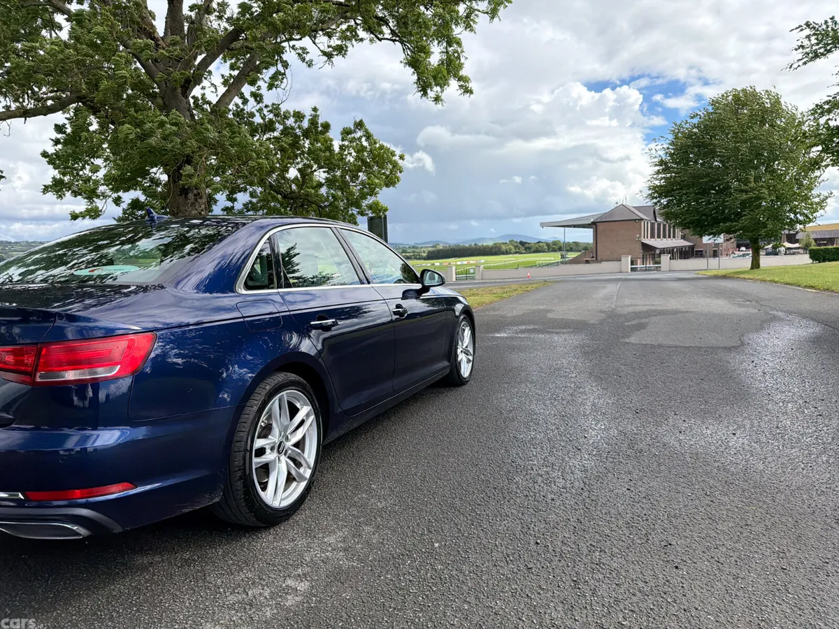 Audi A4 Saloon, Diesel, 2019, Blue