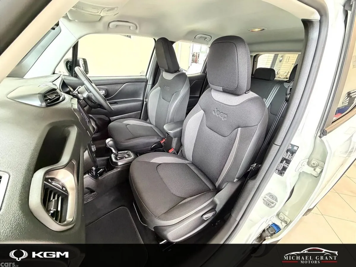 Jeep Renegade SUV, Petrol Hybrid, 2024, White