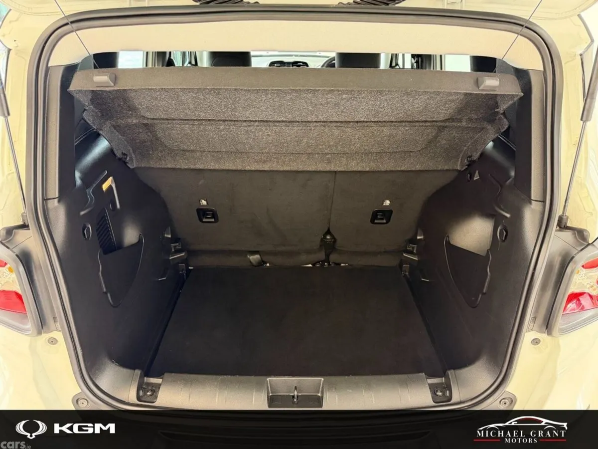 Jeep Renegade SUV, Petrol Hybrid, 2024, White