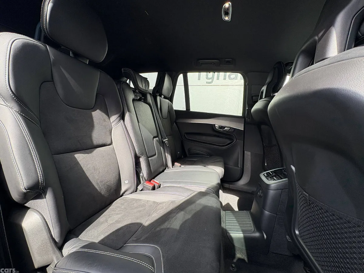Volvo XC90 SUV, Petrol Hybrid, 2021, Grey