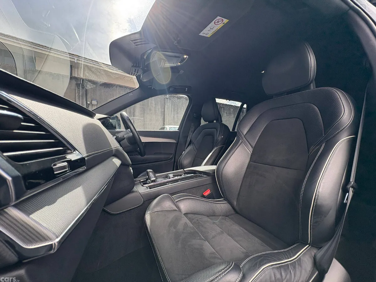 Volvo XC90 SUV, Petrol Hybrid, 2021, Grey