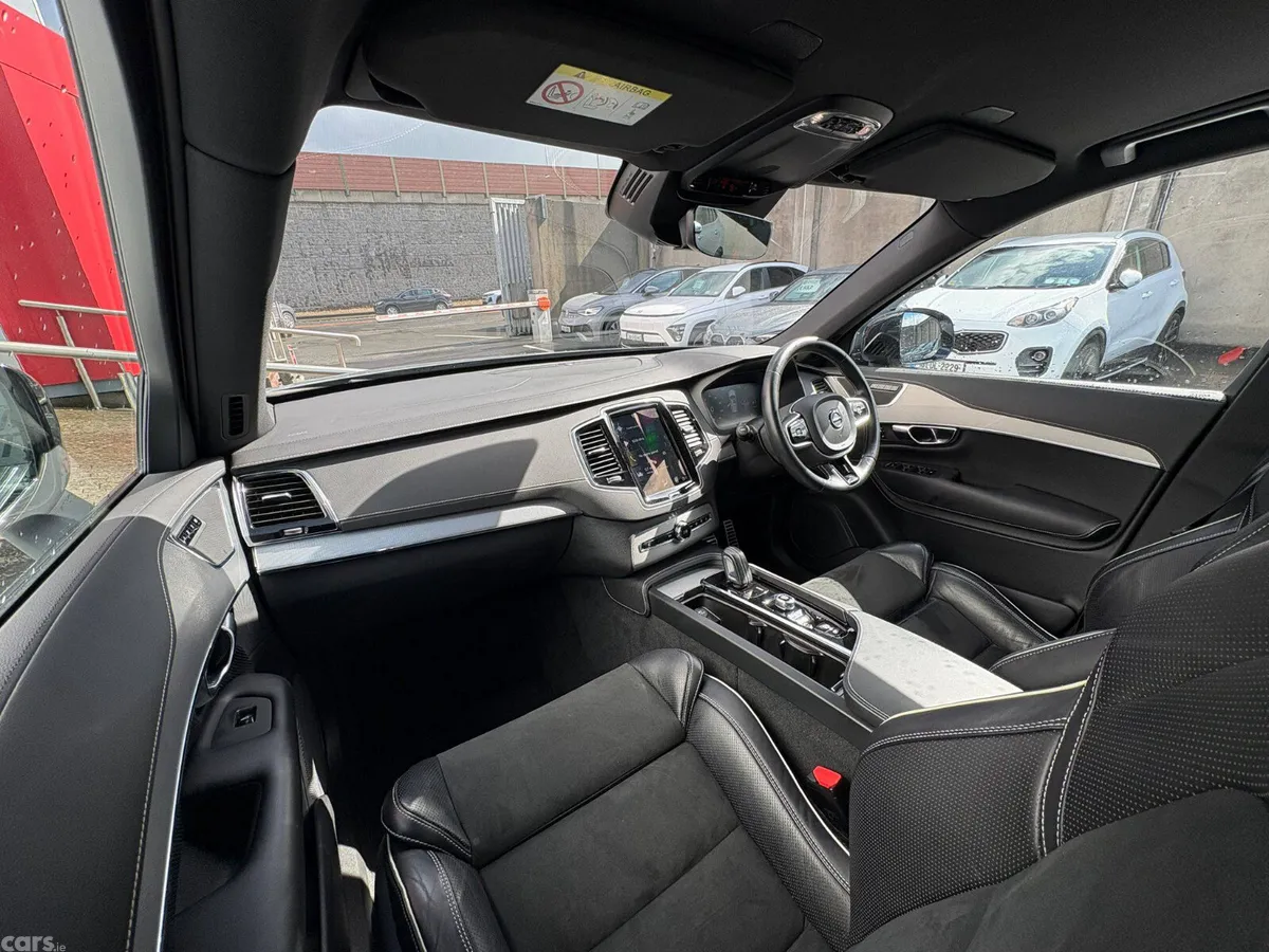 Volvo XC90 SUV, Petrol Hybrid, 2021, Grey