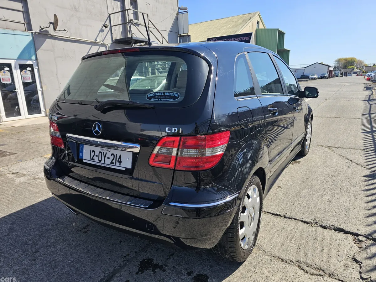 Mercedes-Benz B-Class MPV, Diesel, 2012, Black