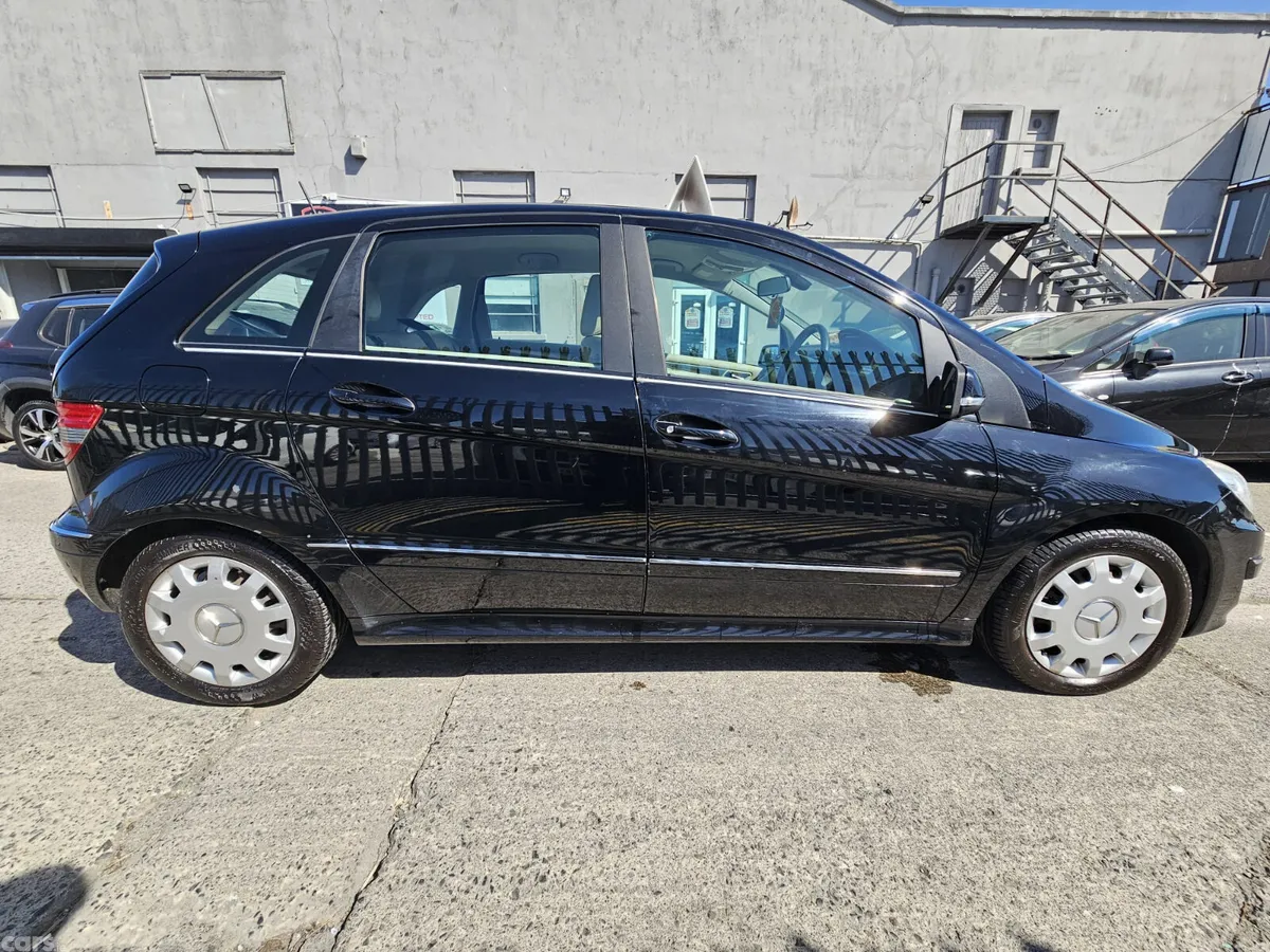 Mercedes-Benz B-Class MPV, Diesel, 2012, Black