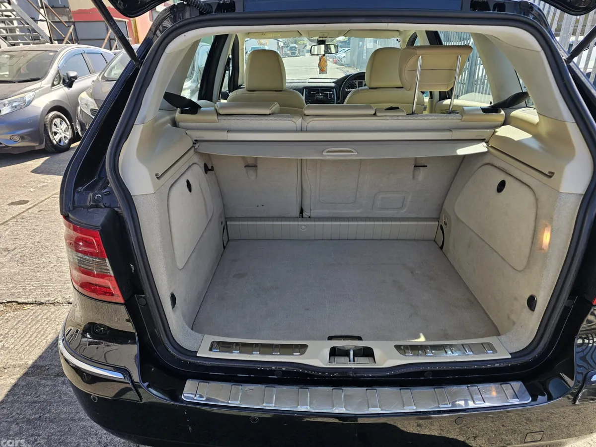 Mercedes-Benz B-Class MPV, Diesel, 2012, Black