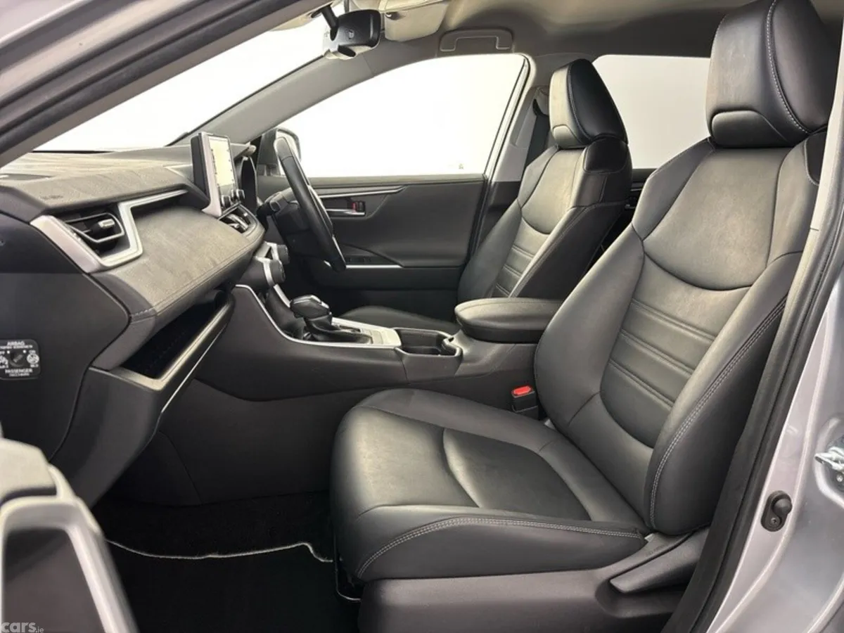 Toyota RAV4 SUV, Petrol Hybrid, 2022, Grey
