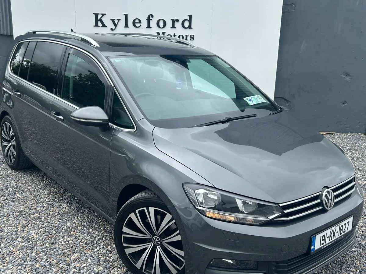 Volkswagen Touran MPV, Diesel, 2019, Grey
