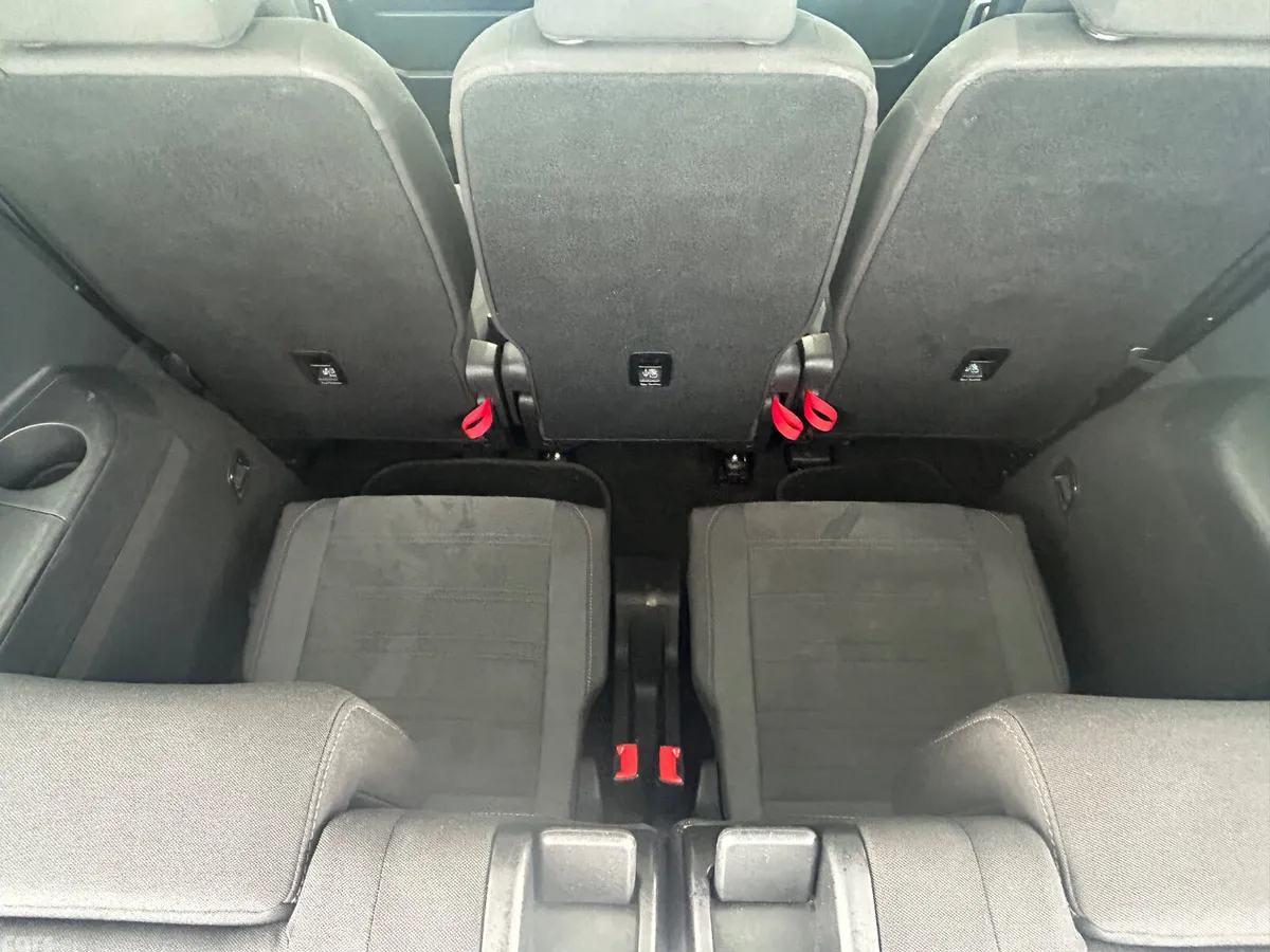 Volkswagen Touran MPV, Diesel, 2019, Grey