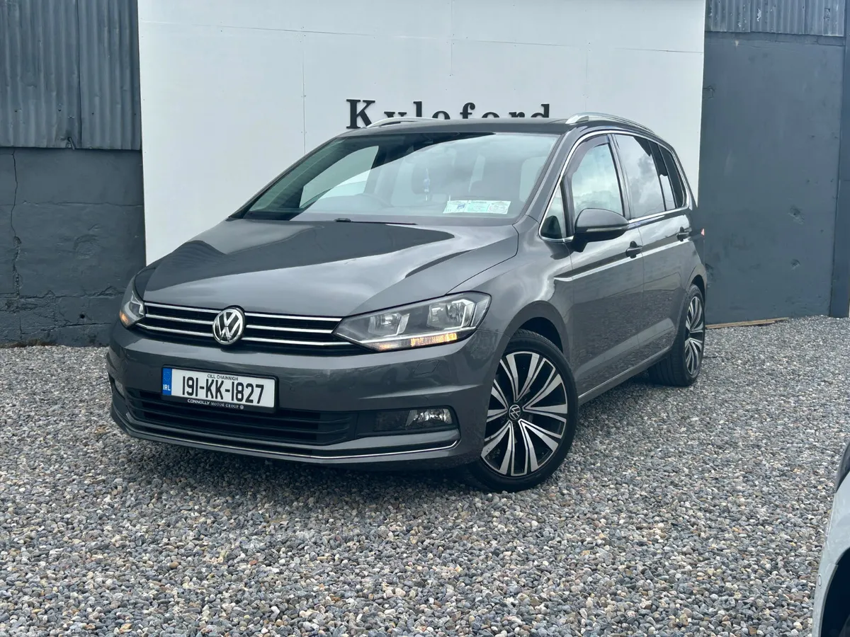 Volkswagen Touran MPV, Diesel, 2019, Grey