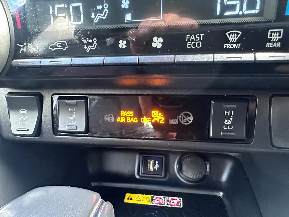 Toyota RAV4 SUV, Petrol Hybrid, 2024, Blue