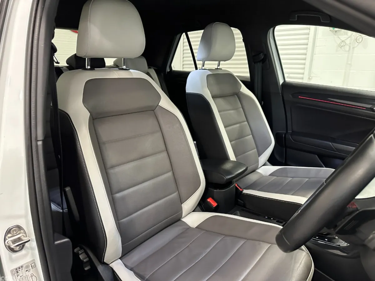 Volkswagen T-Roc SUV, Diesel, 2021, White