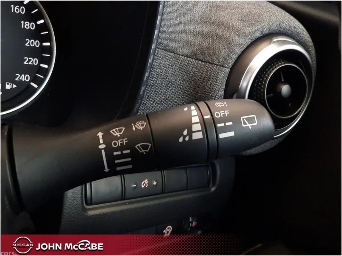 Nissan Juke MPV, Petrol, 2025, Black