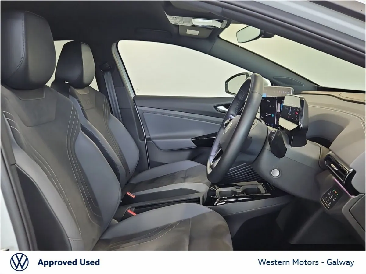 Volkswagen ID.4 SUV, Electric, 2025, White
