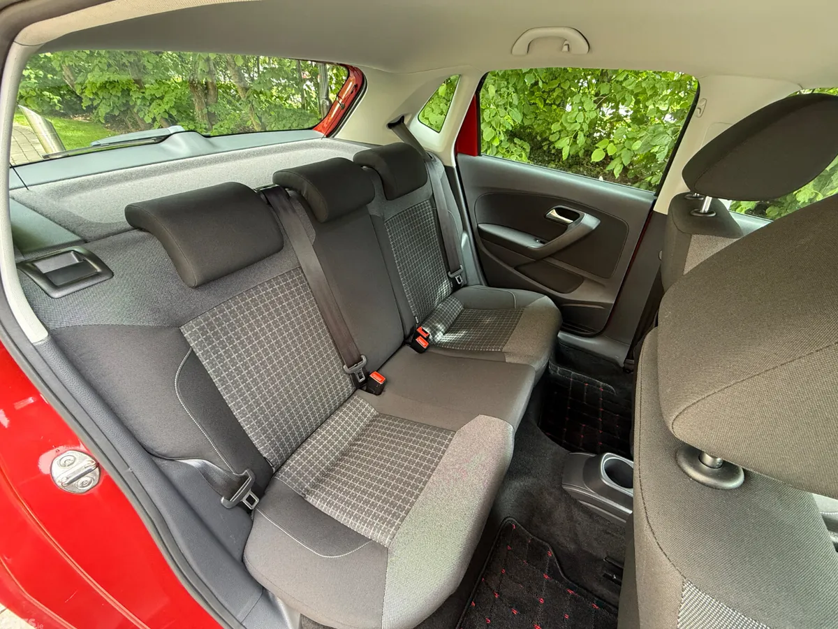Volkswagen Polo Hatchback, Petrol, 2015, Red