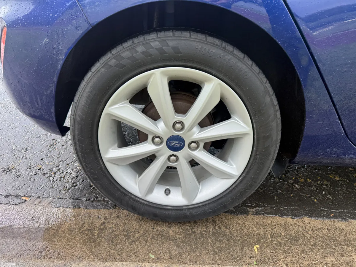 Ford Fiesta Hatchback, Petrol, 2018, Blue