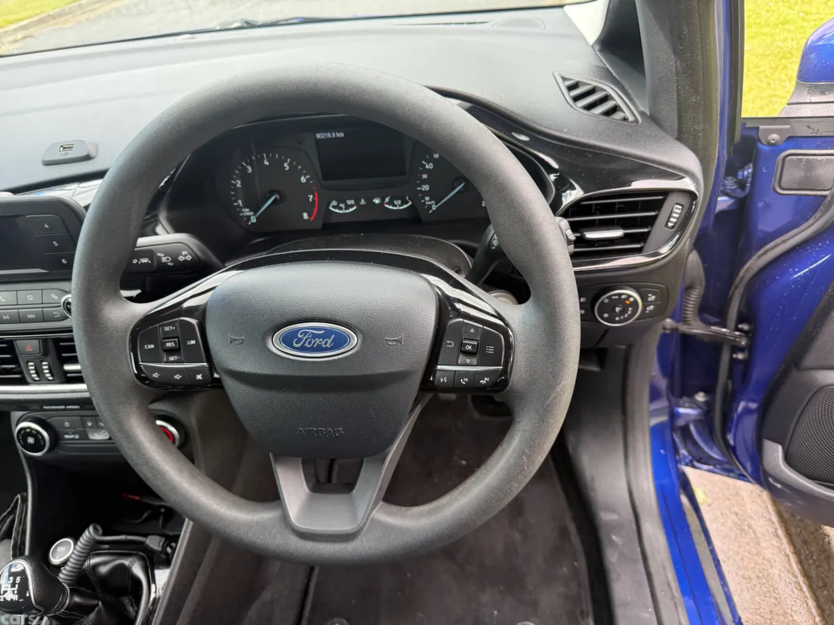 Ford Fiesta Hatchback, Petrol, 2018, Blue