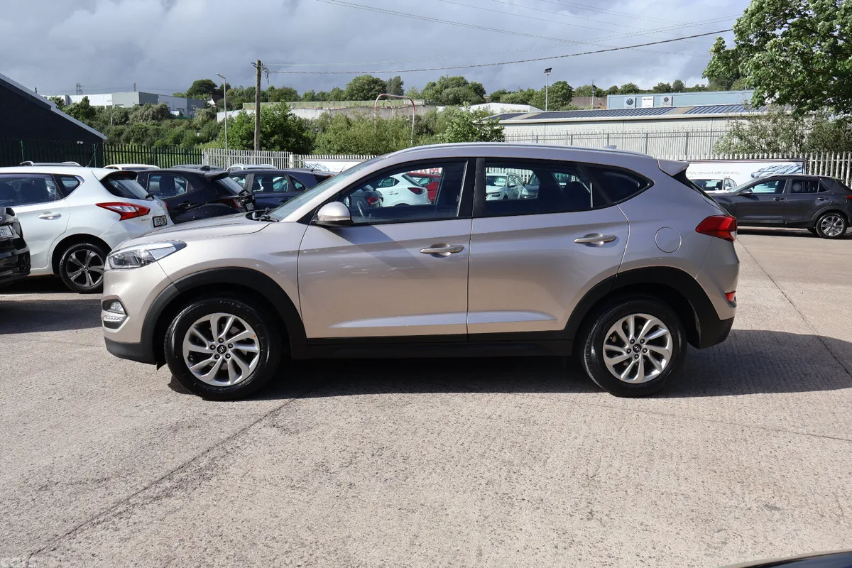 Hyundai Tucson SUV, Diesel, 2016, Beige