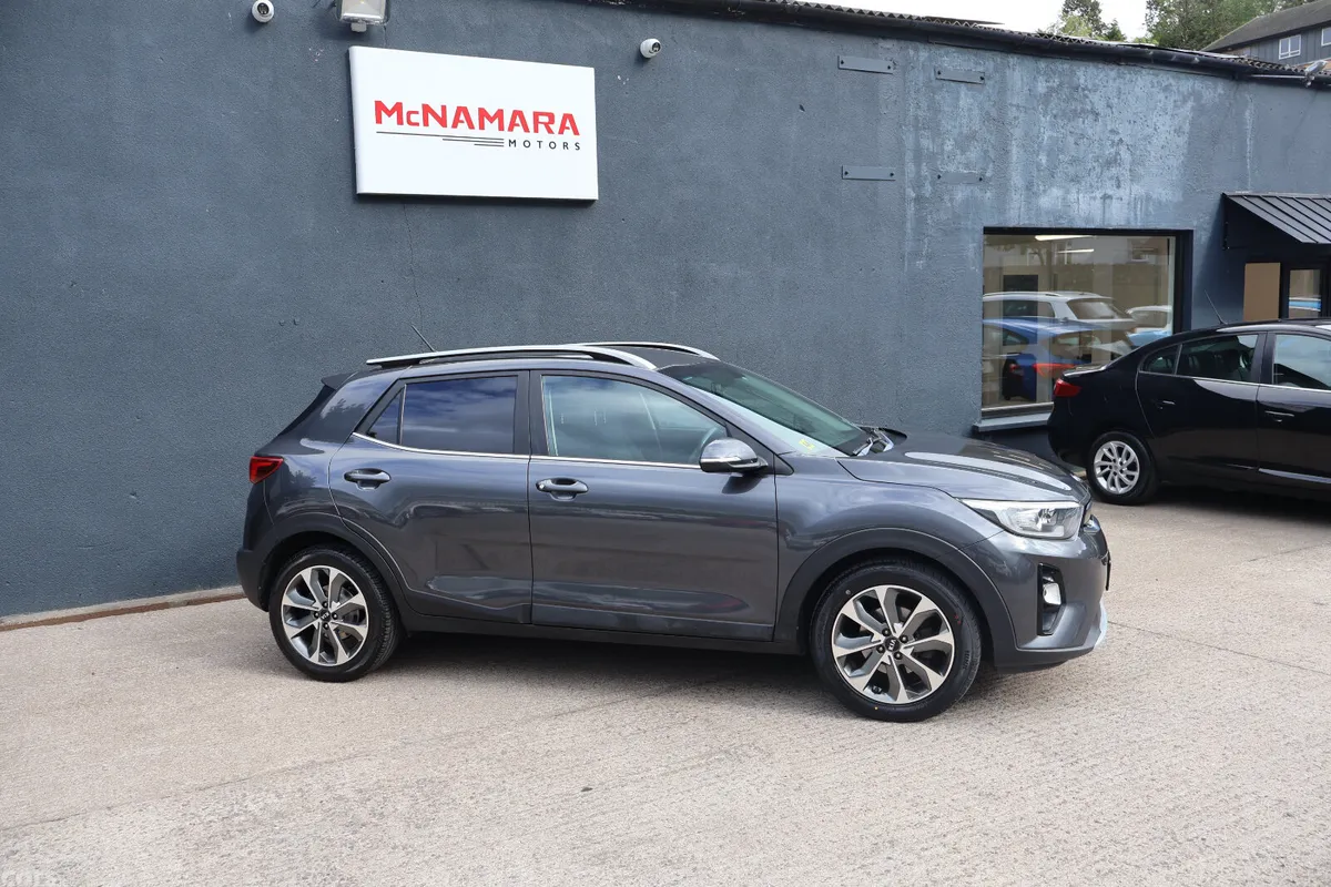Kia Stonic Estate/Jeep, Diesel, 2019, Grey