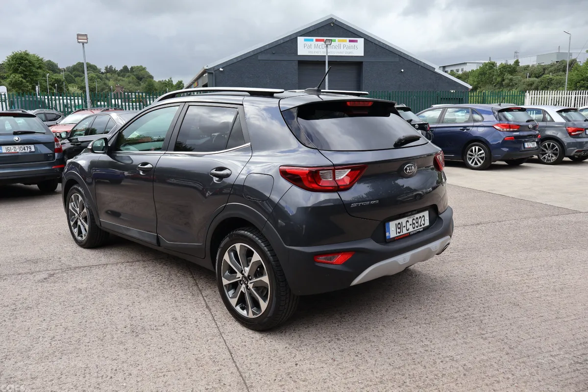 Kia Stonic Estate/Jeep, Diesel, 2019, Grey