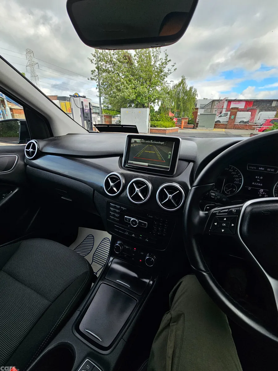Mercedes-Benz B-Class MPV, Petrol, 2012, Black