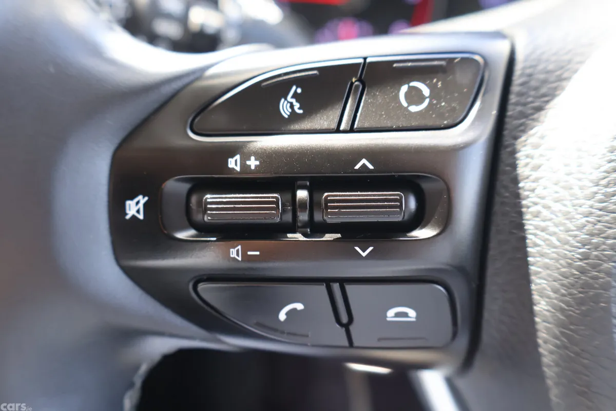 Kia Stonic Estate/Jeep, Diesel, 2019, Grey
