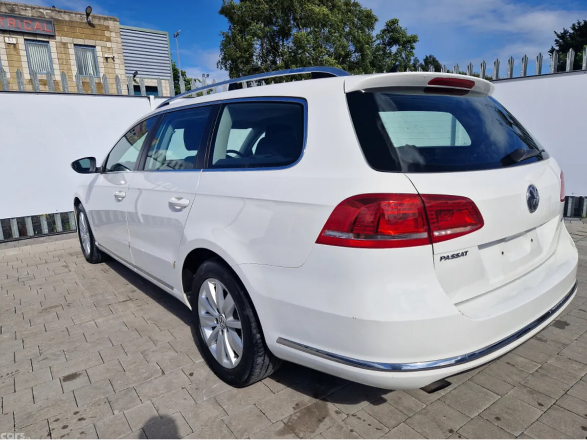 Volkswagen Passat Estate, Petrol, 2014, White