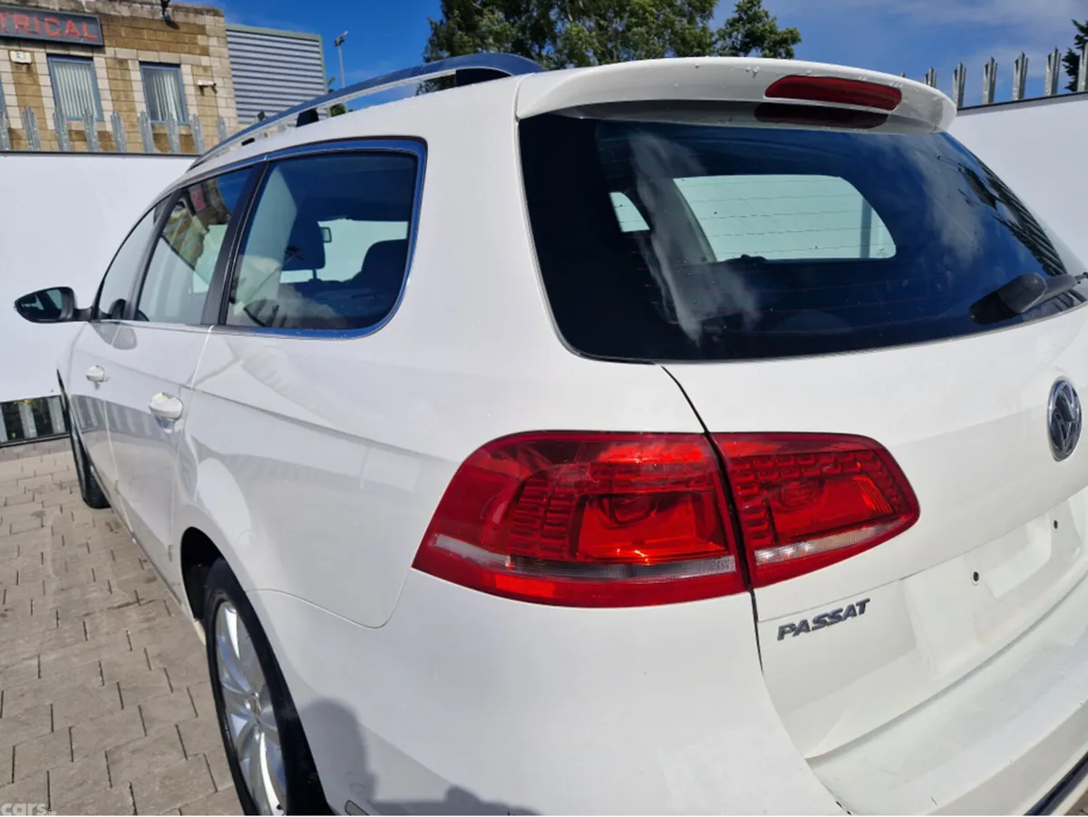 Volkswagen Passat Estate, Petrol, 2014, White